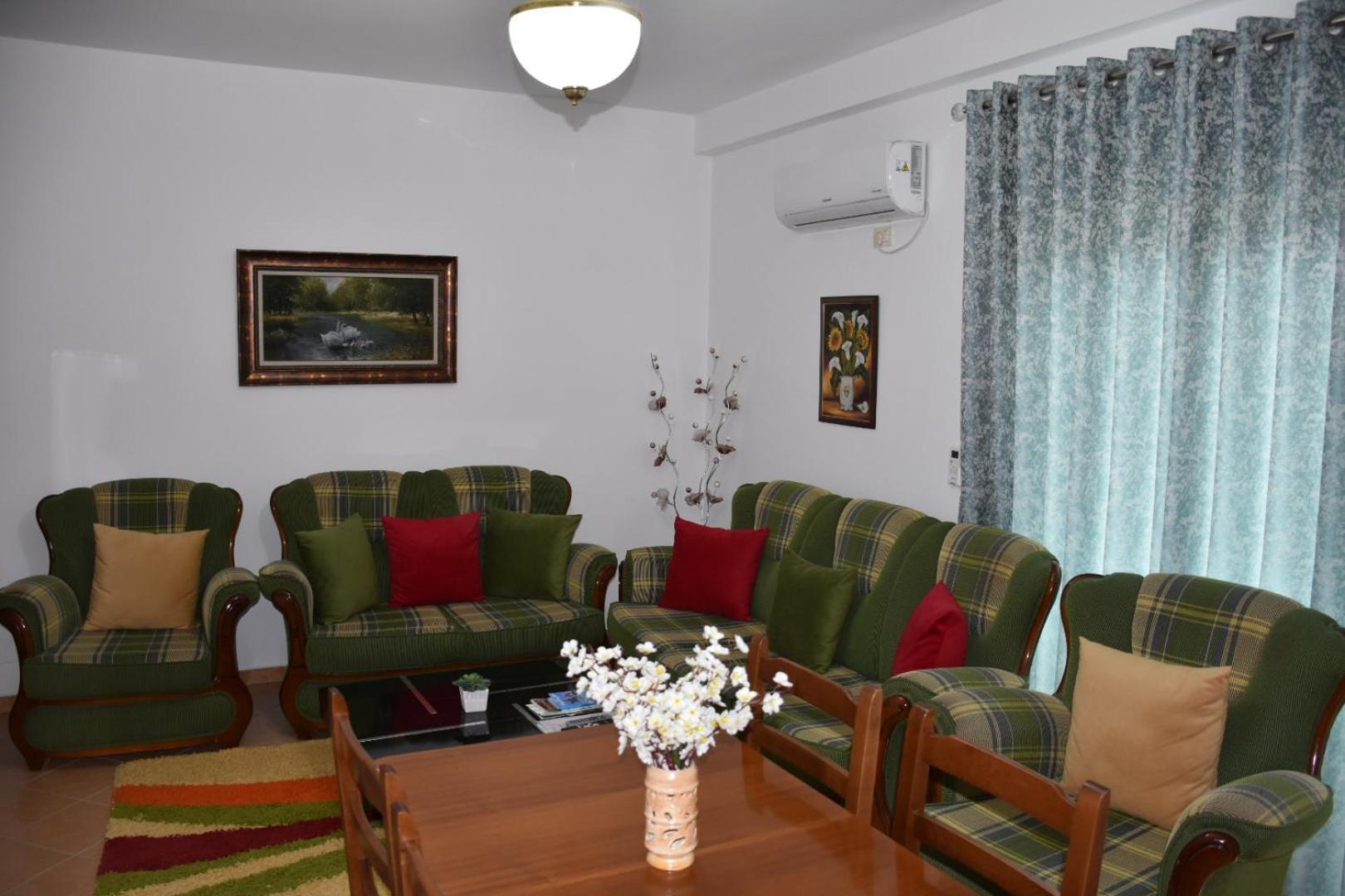 Leo Apartment Permet Ngoại thất bức ảnh